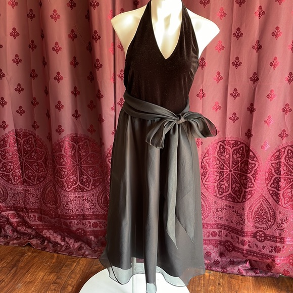 VTG Nineties Velvet Halter Dress Size Eight With Sash - Picture 3 of 14
